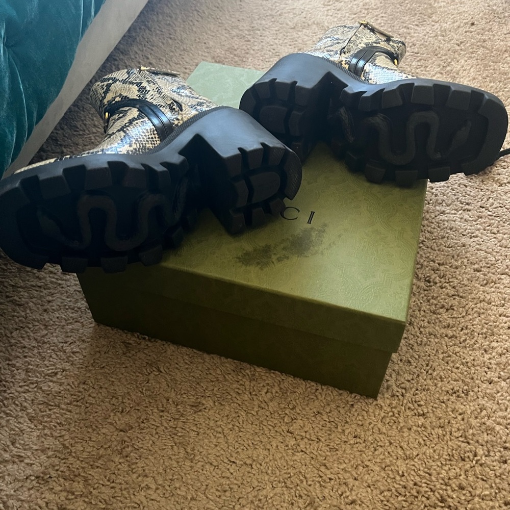 Gucci Interlocking G python print 85mm Boots